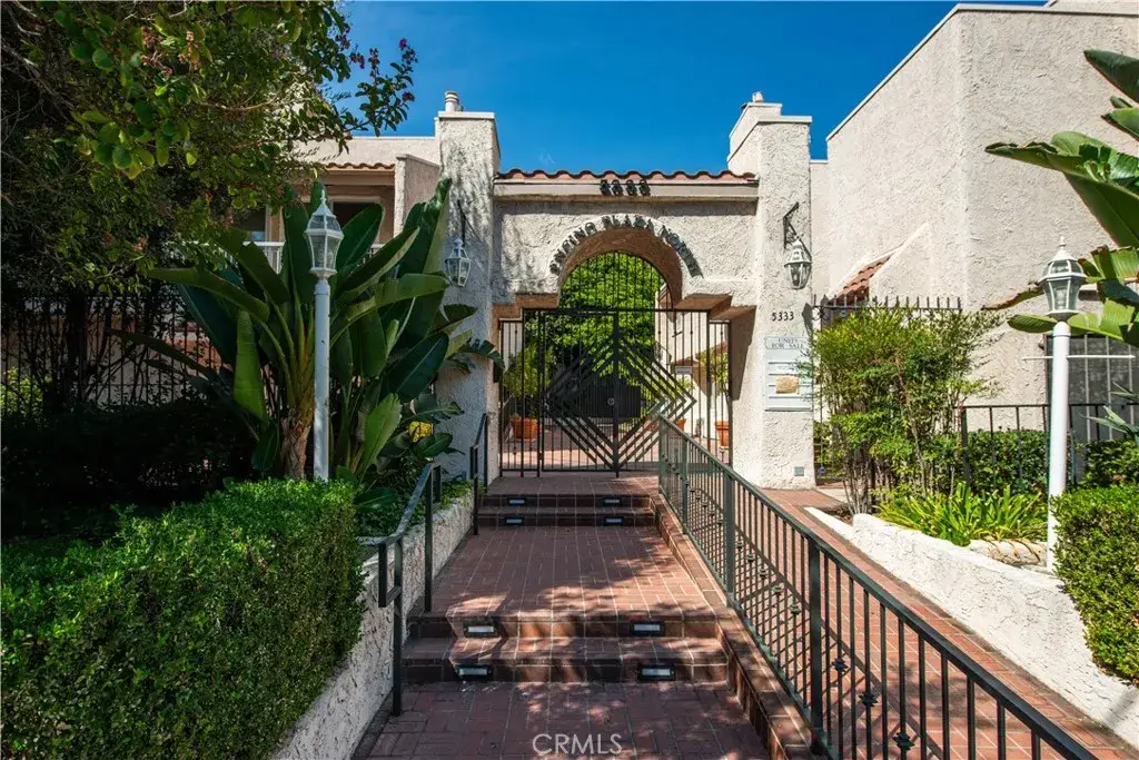 5333 Zelzah Avenue #102, Encino, CA 91316 - Image #1