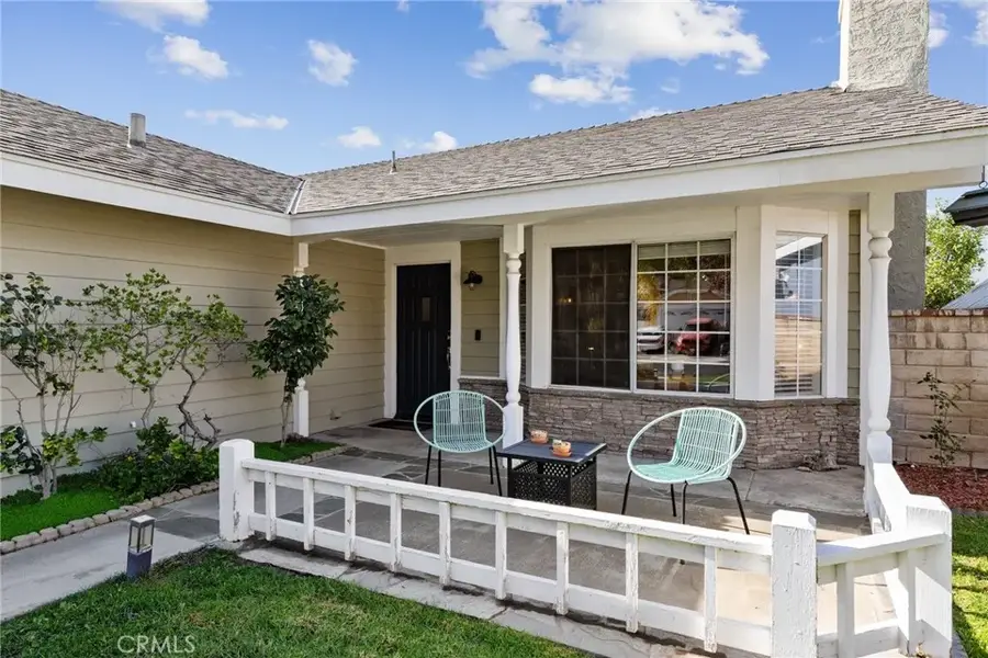 27819 Sumner, Saugus, CA 91350 - Image #2