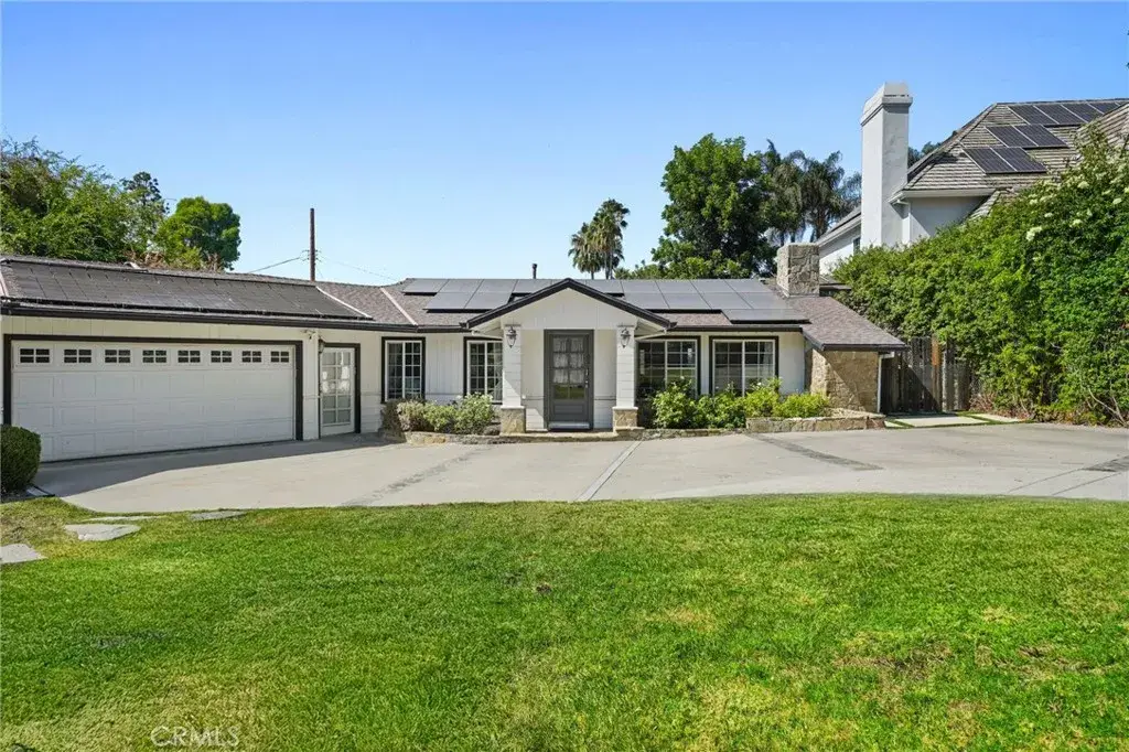 18433 Tarzana Drive, Tarzana, CA 91356 - Image #1