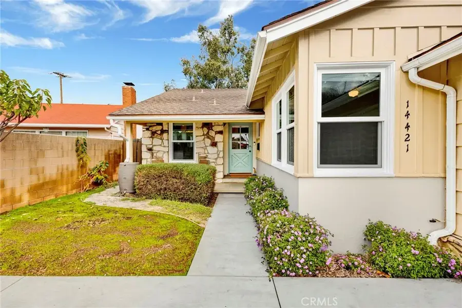 14421 Cohasset Street, Van Nuys, CA 91405 - Image #3