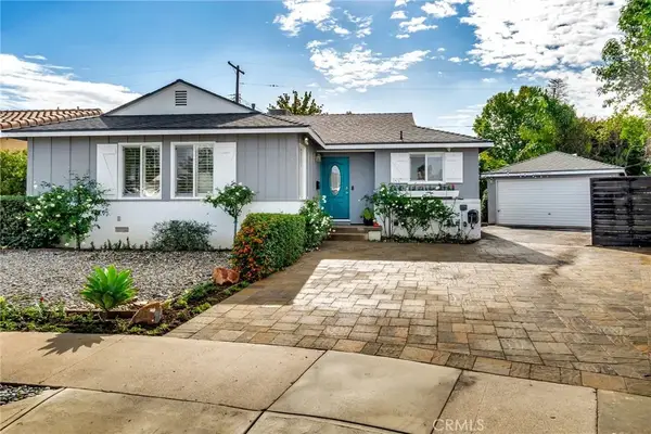 17232 Elkwood, Lake Balboa, CA 91406