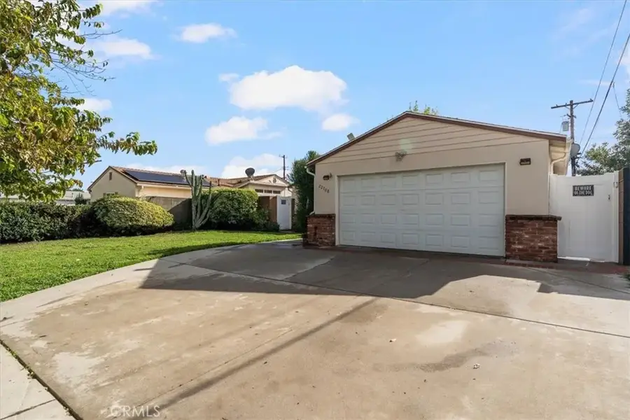 22708 Burton, West Hills, CA 91304 - Image #3