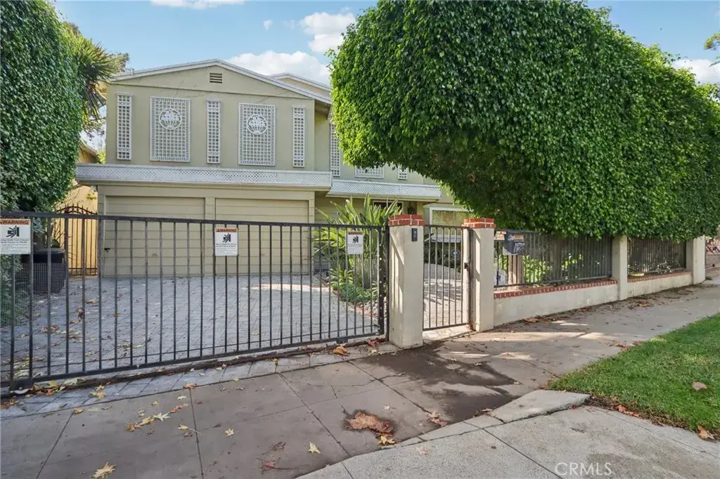 123 S Gretna Green, Los Angeles, CA 90049 - Image #1