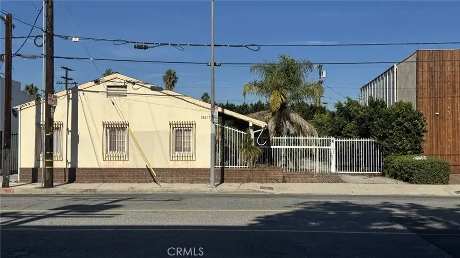 15217 Burbank, Van Nuys, CA 91411 - Image #2