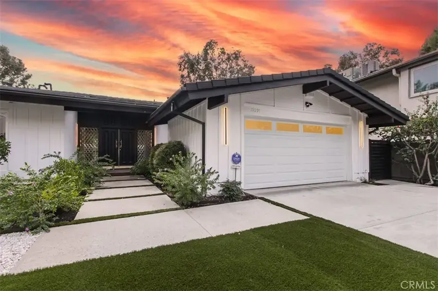 19291 Berclair Lane, Tarzana, CA 91356 - Image #2