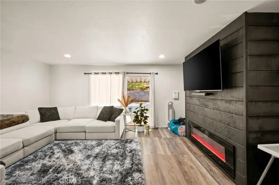 43826 Beech Avenue, Lancaster, CA 93534 - Image #2