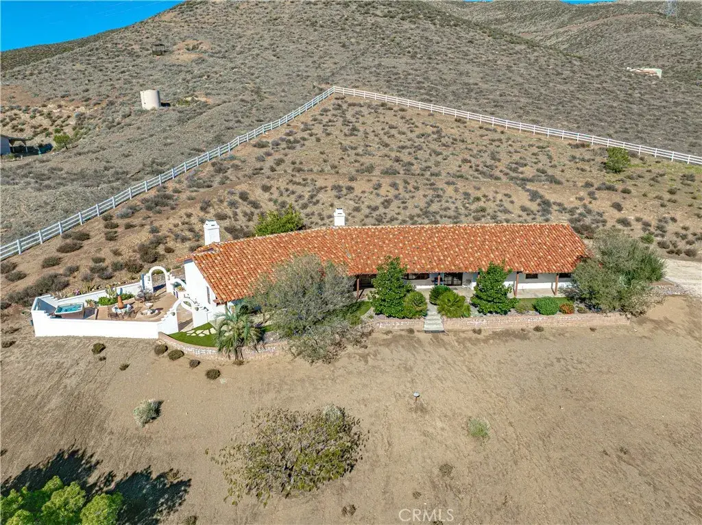 9435 Hierba, Agua Dulce, CA 91390 - Image #1