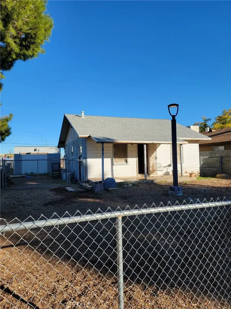 2824 Desert Street, Rosamond, CA 93560 - Image #1