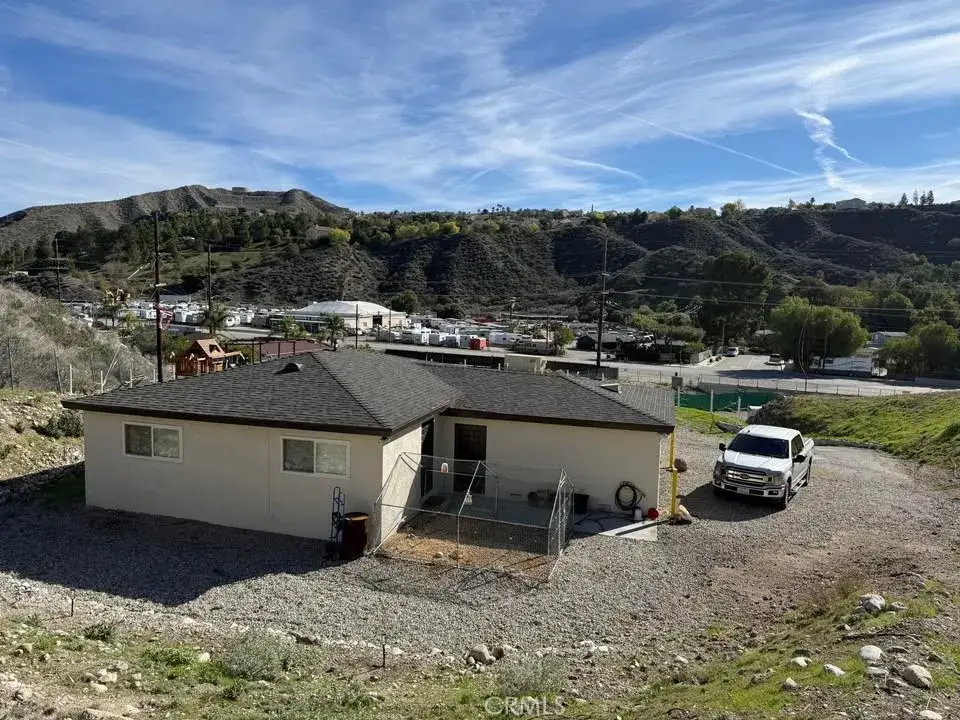 17559 Sierra Highway, Santa Clarita, CA 91351 - Image #1