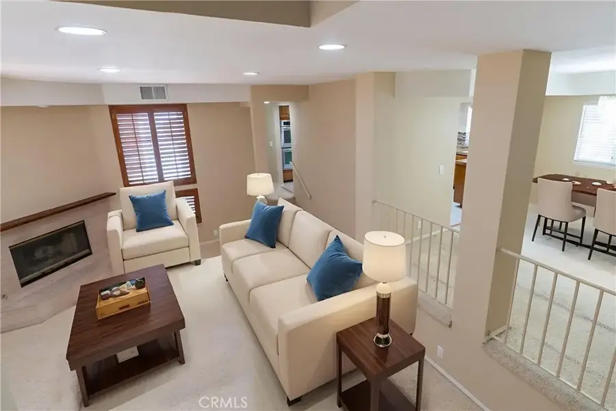 23169 Mulholland #3, Woodland Hills, CA 91364 - Image #3