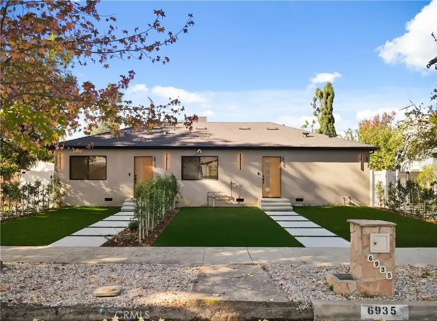 6935 Jellico Avenue, Lake Balboa, CA 91406 - Image #2