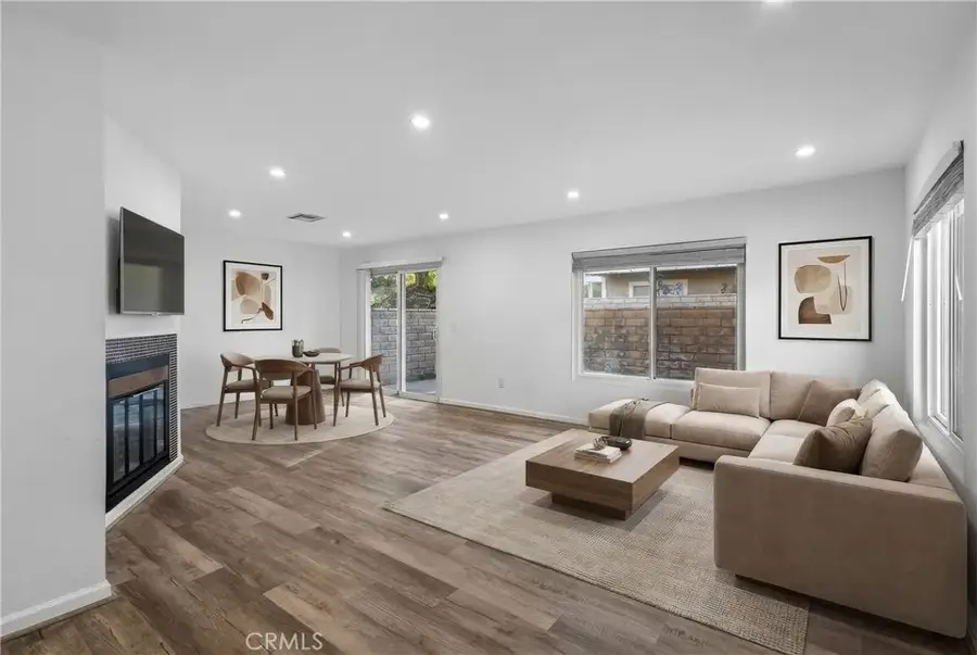 31315 The Old Road #D, Castaic, CA 91384 - Image #3