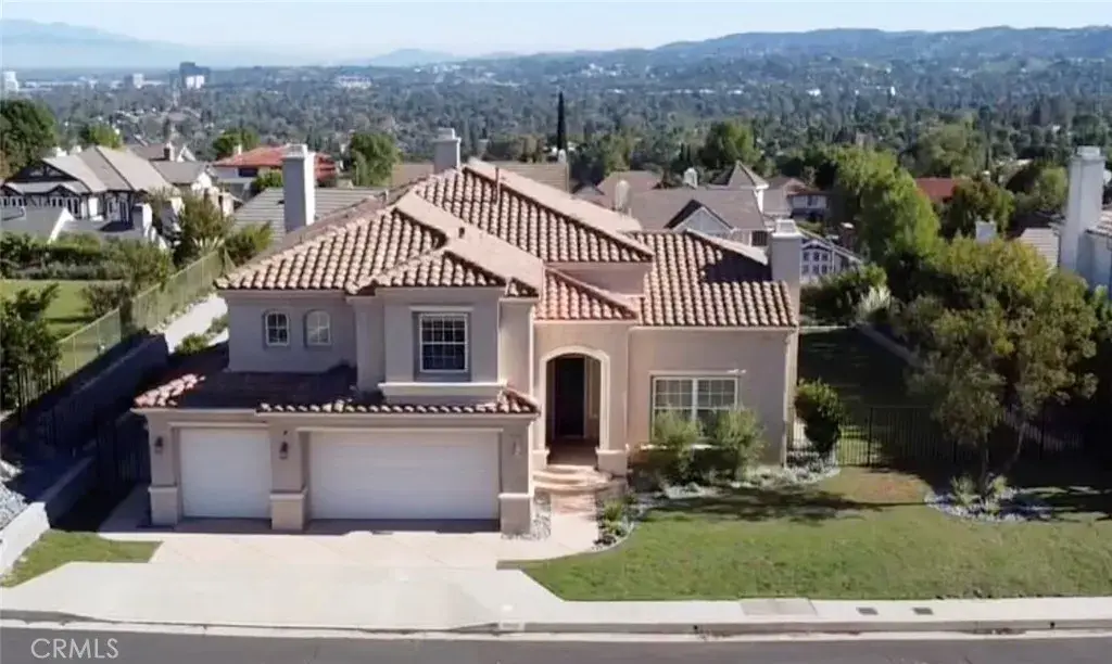 5928 Vista De La Luz, Woodland Hills, CA 91367 - Image #1