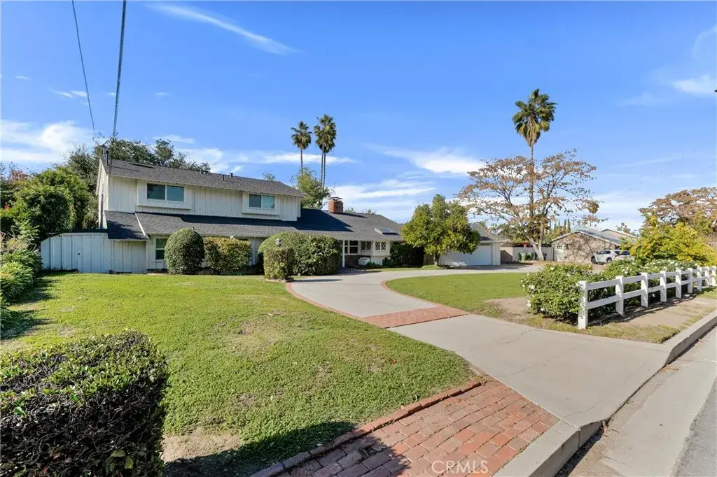 4771 Vista De Oro, Woodland Hills, CA 91364 - Image #1