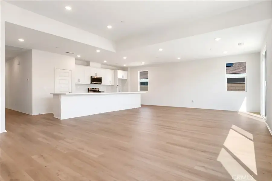 13743 Mesa View Drive, Victorville, CA 92392 - Image #3