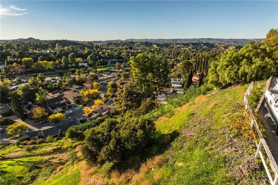 35 Torreon, Woodland Hills, CA 91364 - Image #2