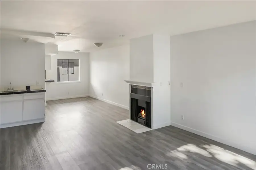 9144 Burnet #31, North Hills, CA 91343 - Image #2