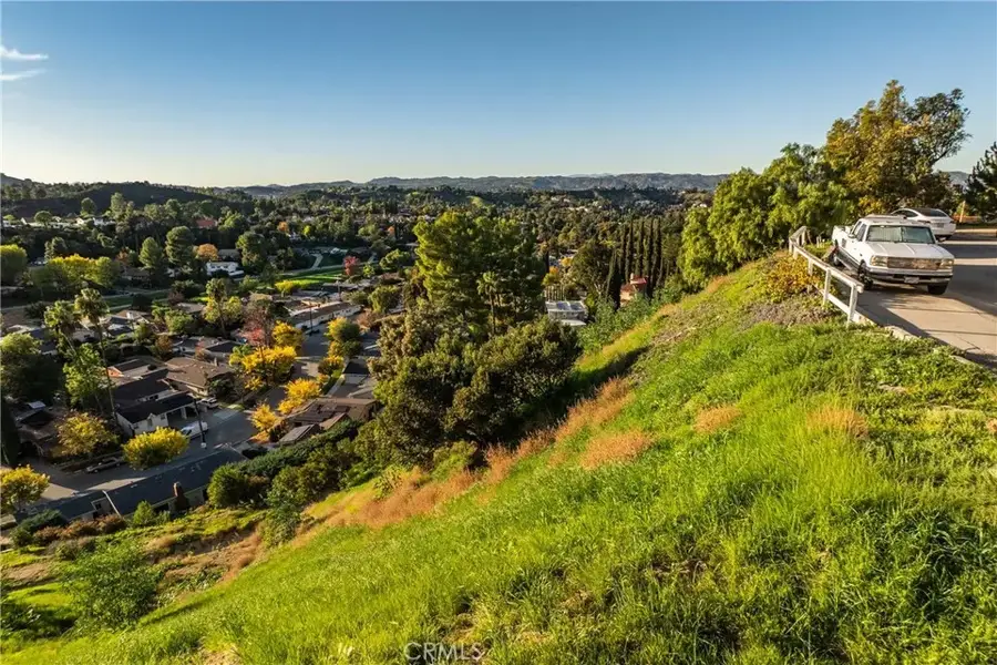 34 Torreon, Woodland Hills, CA 91364 - #3