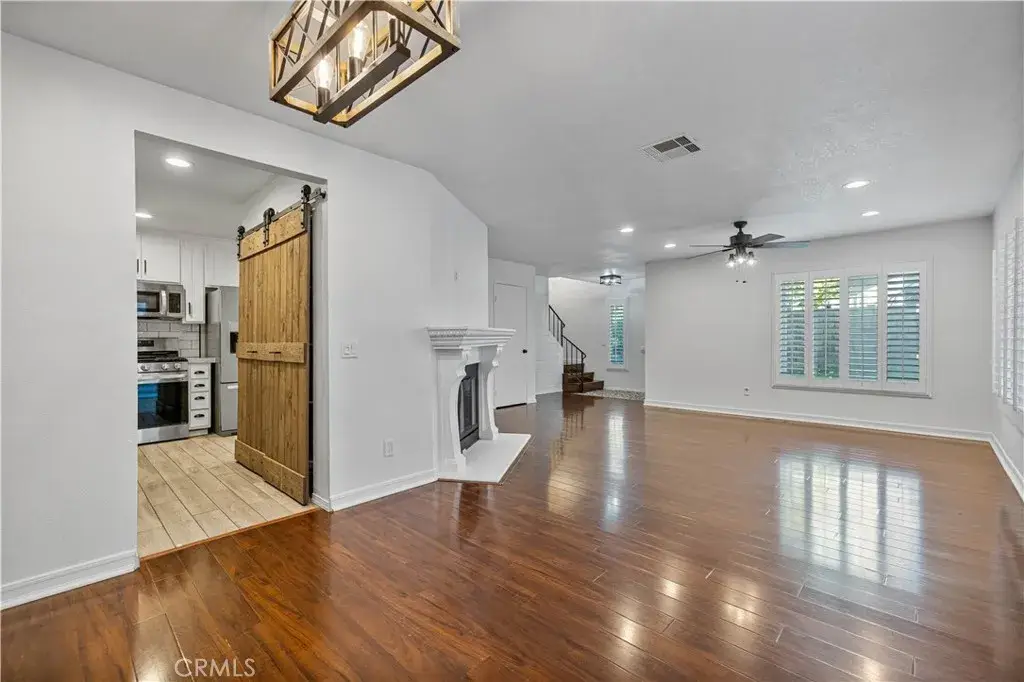 31311 The Old Road #B, Castaic, CA 91384 - #1