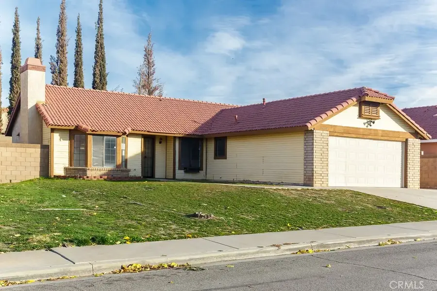 37012 Calle Bonita, Palmdale, CA 93550 - #2