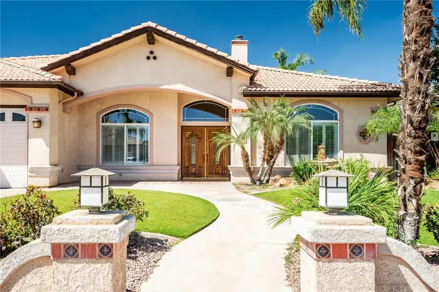 3400 Medallion Rose Avenue, Bakersfield, CA 93313 - Image #3