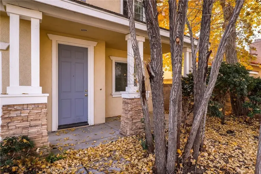 1604 E Avenue J2, Lancaster, CA 93535 - Image #2