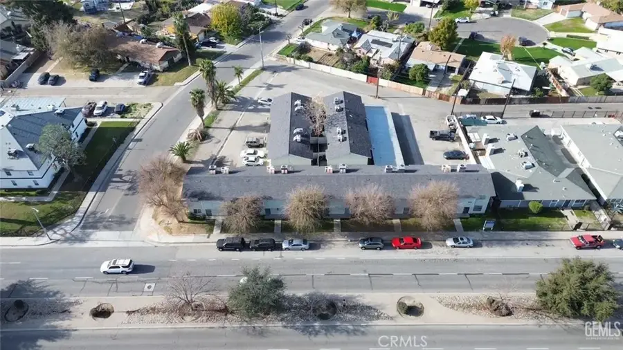 2909 S Chester, Bakersfield, CA 93304 - #3