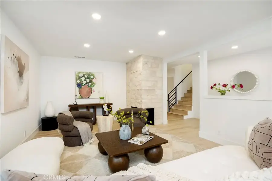 14457 Glorietta Drive, Sherman Oaks, CA 91423 - Image #3