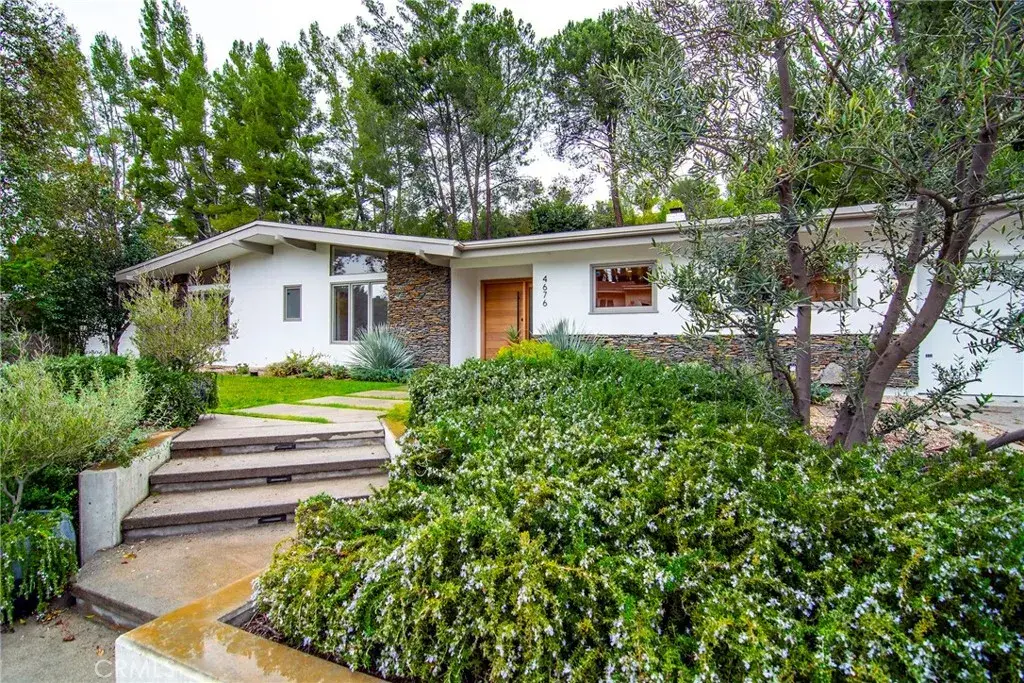4676 Arriba Drive, Tarzana, CA 91356 - Image #1