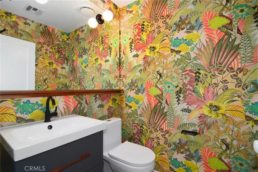 4676 Arriba Drive, Tarzana, CA 91356 - Image #3