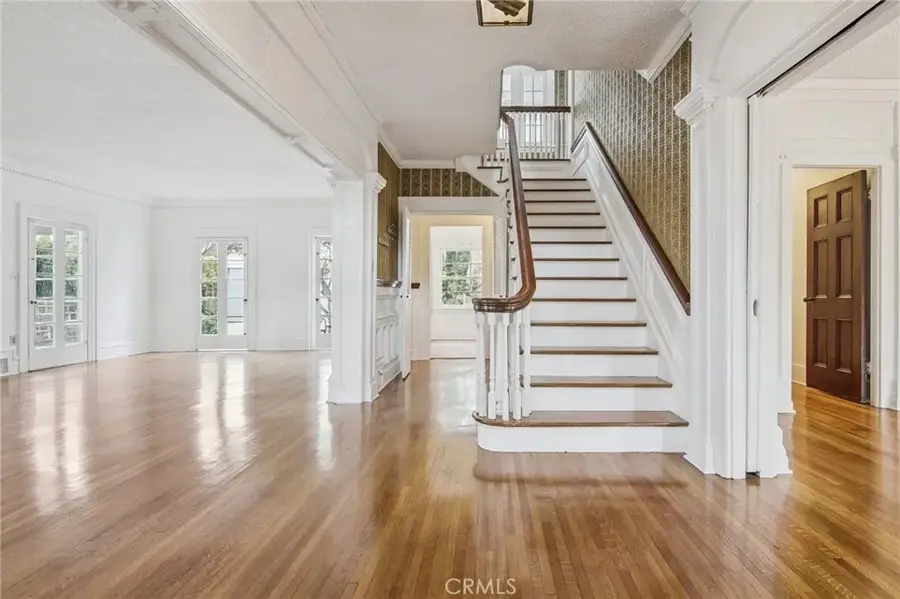 838 S Lorraine, Los Angeles, CA 90005 - Image #3