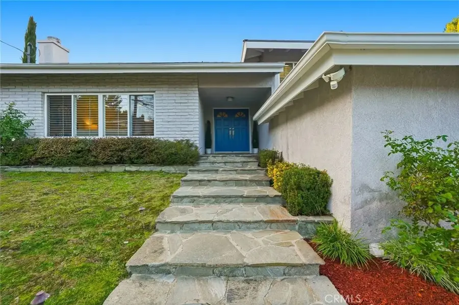 4747 Ellenita, Tarzana, CA 91356 - Image #2