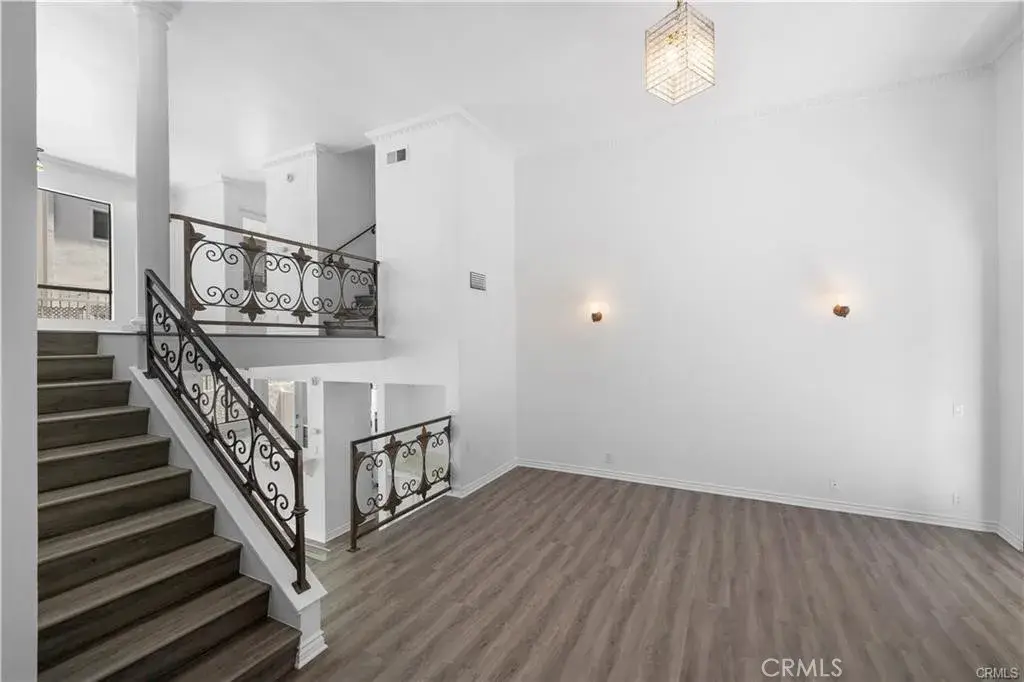 11954 Mayfield Avenue #3, Los Angeles, CA 90049 - #1