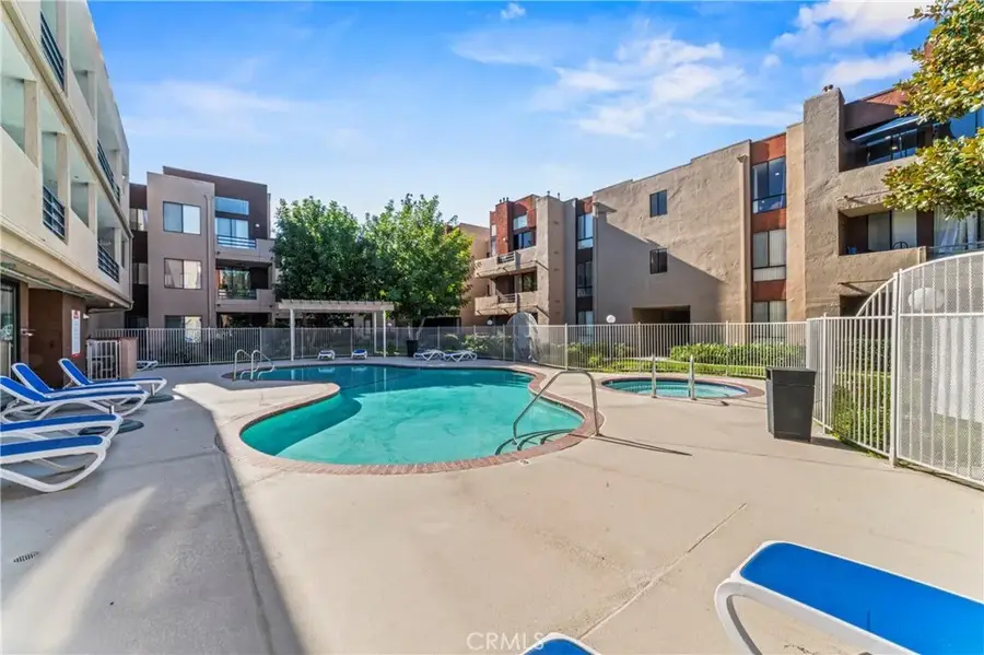 7826 Topanga Canyon Blvd #308, Canoga Park, CA 91304 - Image #3