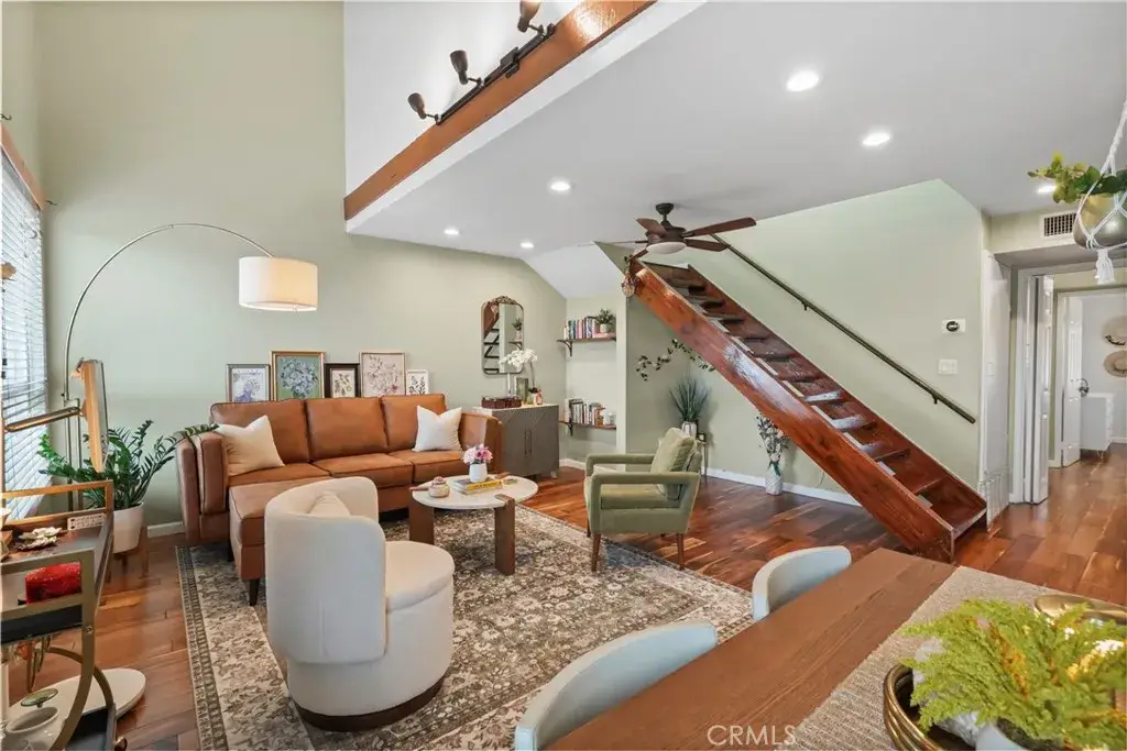 6151 Reseda Boulevard #8, Tarzana, CA 91335 - Image #1