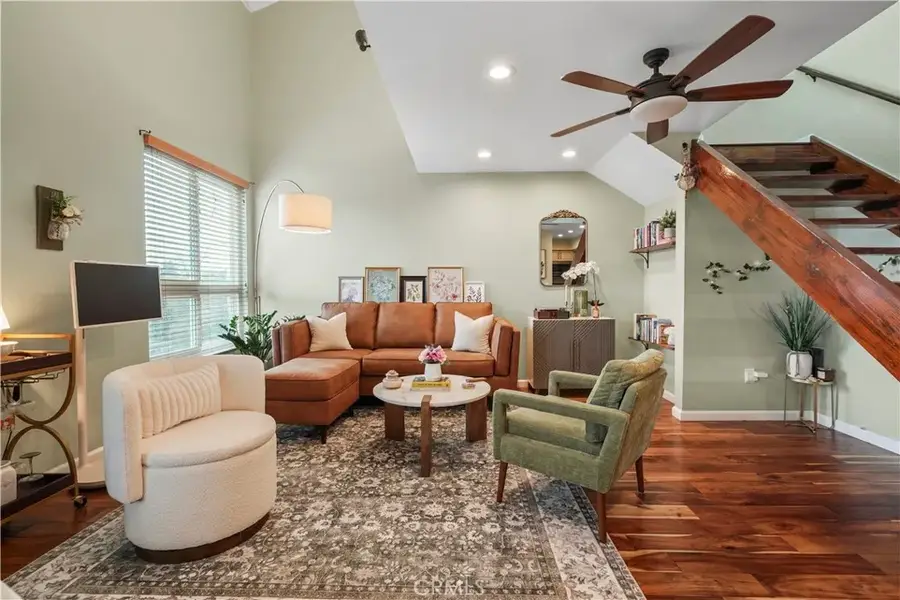 6151 Reseda Boulevard #8, Tarzana, CA 91335 - Image #2