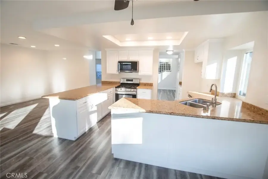 19870 Collins, Canyon Country, CA 91351 - Image #2