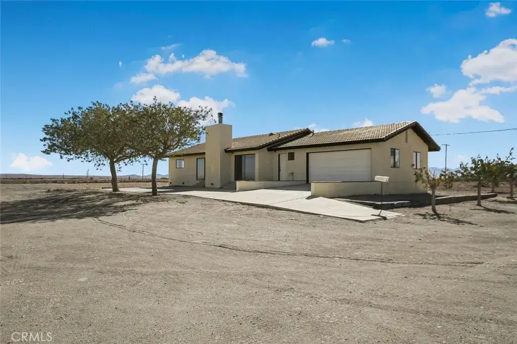 5701 E Avenue E, Lancaster, CA 93535 - Image #1