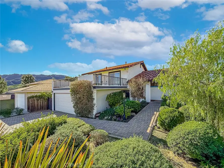 30654 Rigger, Agoura Hills, CA 91301 - Image #2