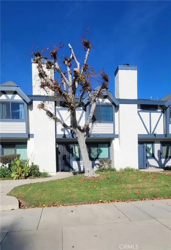 19221 Sherman Way #6, Reseda, CA 91335