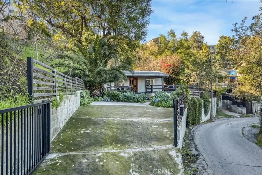 4527 E Rose Hill, Los Angeles, CA 90032 - Image #2