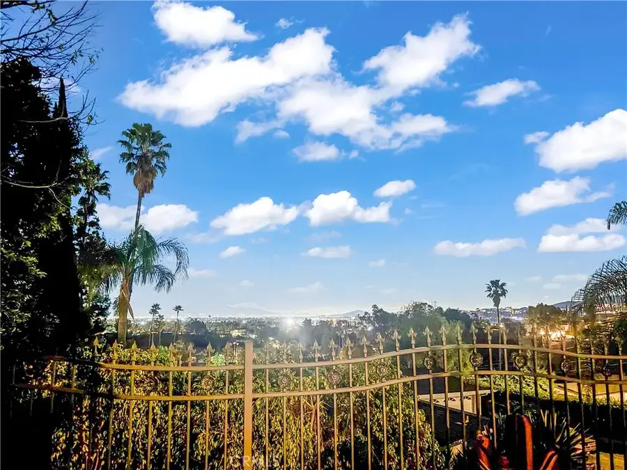 20531 Rhoda, Woodland Hills, CA 91367 - Image #3