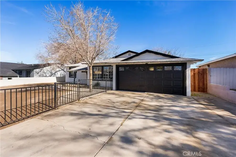 37410 Larkin Avenue, Palmdale, CA 93550 - #2