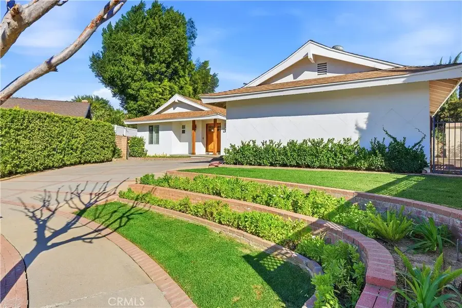 10560 Limerick, Chatsworth, CA 91311 - Image #2