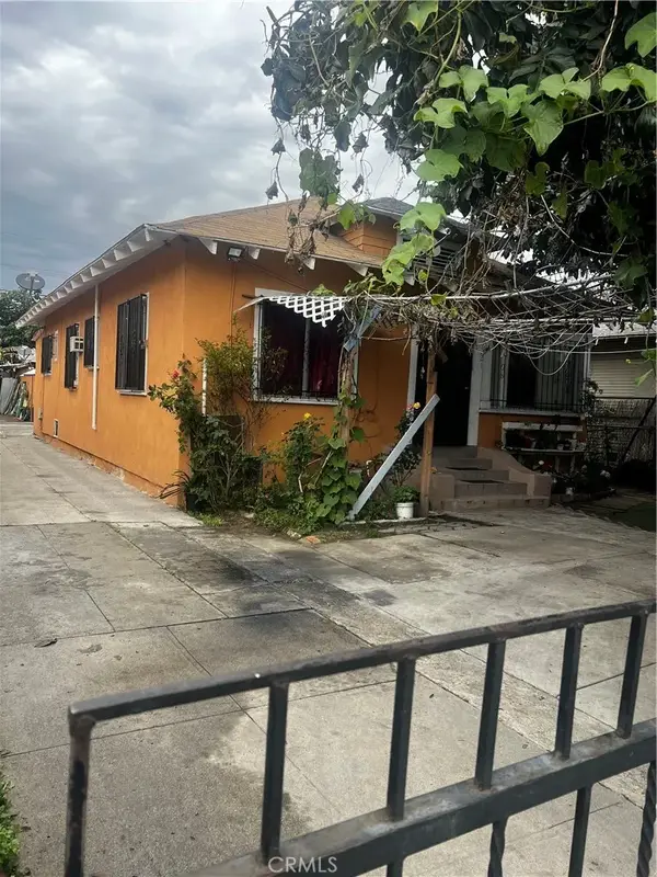 1221 W 38th, Los Angeles, CA 90037