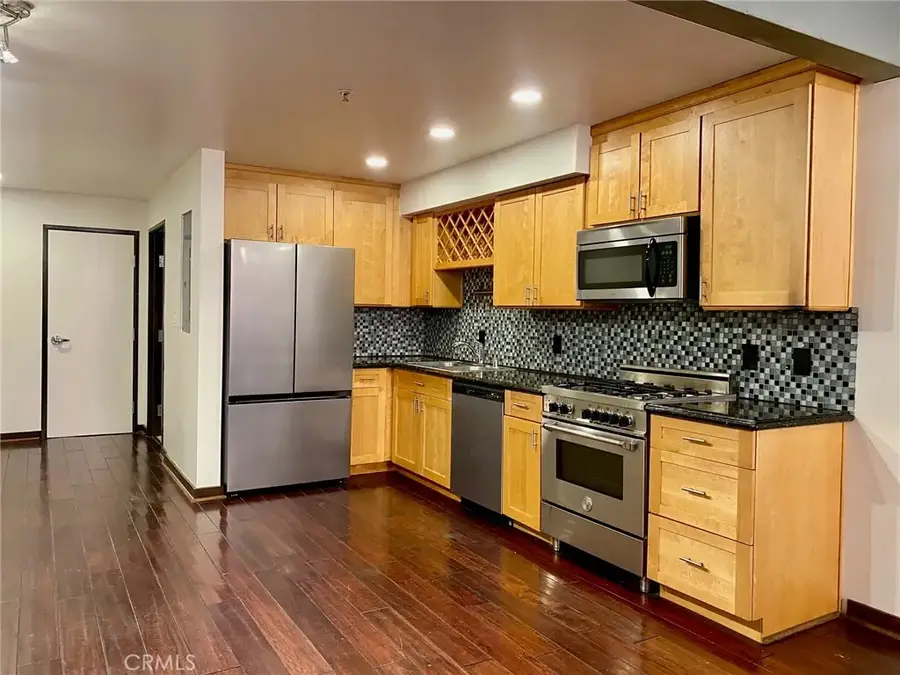 35 N Raymond Avenue North #211, Pasadena, CA 91103 - Image #3