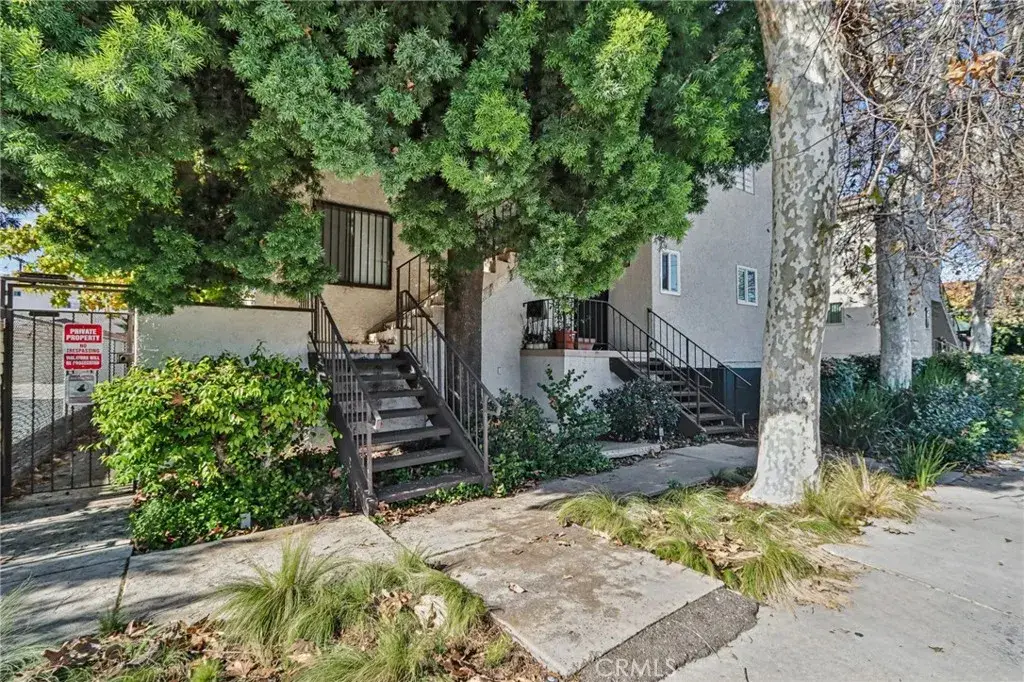 7439 Woodman Avenue #31, Van Nuys, CA 91405 - Image #1