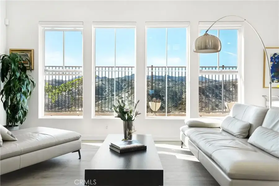 20851 W Acorn Circle, Porter Ranch, CA 91326 - Image #3