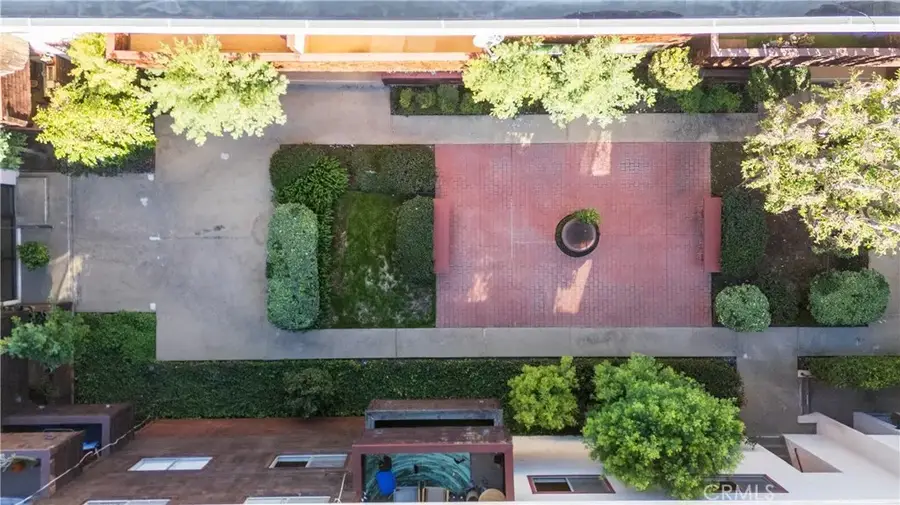 5414 Newcastle #8, Encino, CA 91316 - Image #3