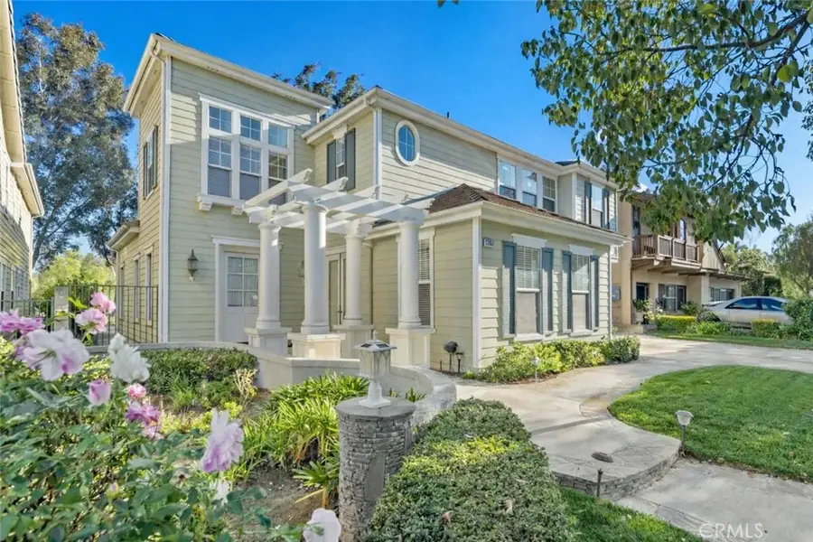 27053 Island Road, Valencia, CA 91355 - Image #2